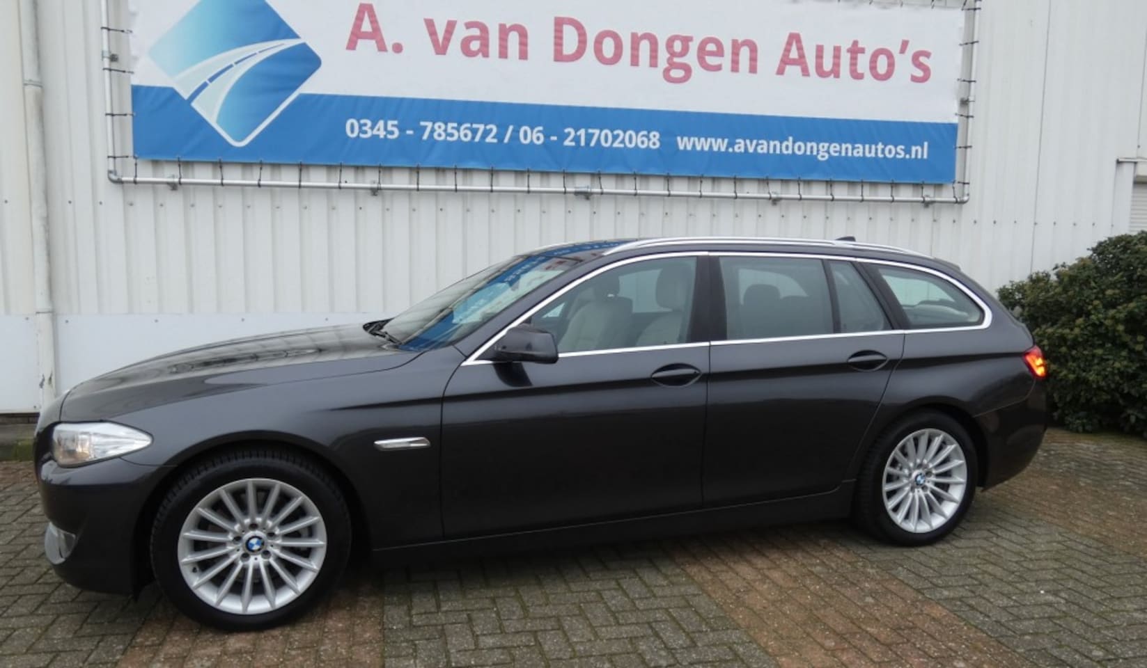 BMW 5-serie - 523i High Executive 523I HIGH EXECUTIVE,Leer,Navi,Xenon,Trhaak.Keurig - AutoWereld.nl