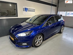 Ford Focus - 2.0 ST-3 Stage 2 Milltek|Recaro|300PK