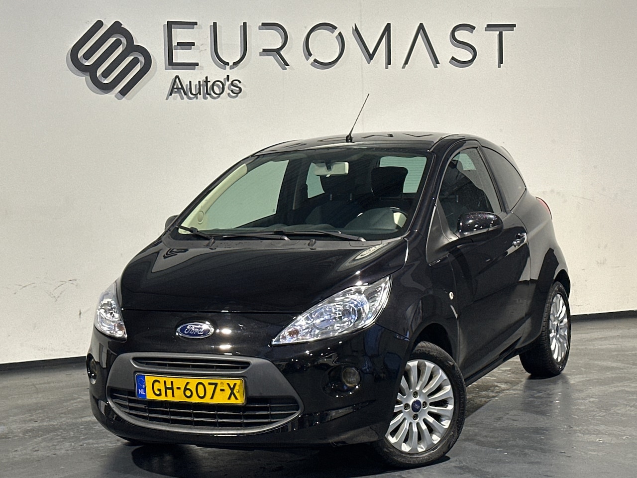 Ford Ka - 1.2 Titanium X start/stop Airco LMV Nieuw apk Nette auto - AutoWereld.nl