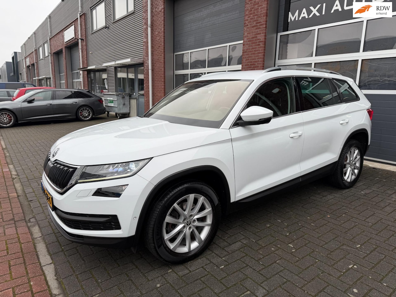 Skoda Kodiaq - 1.4 TSI 4x4 7p. LED ACC PDC Trekhaak 360 Camera - AutoWereld.nl