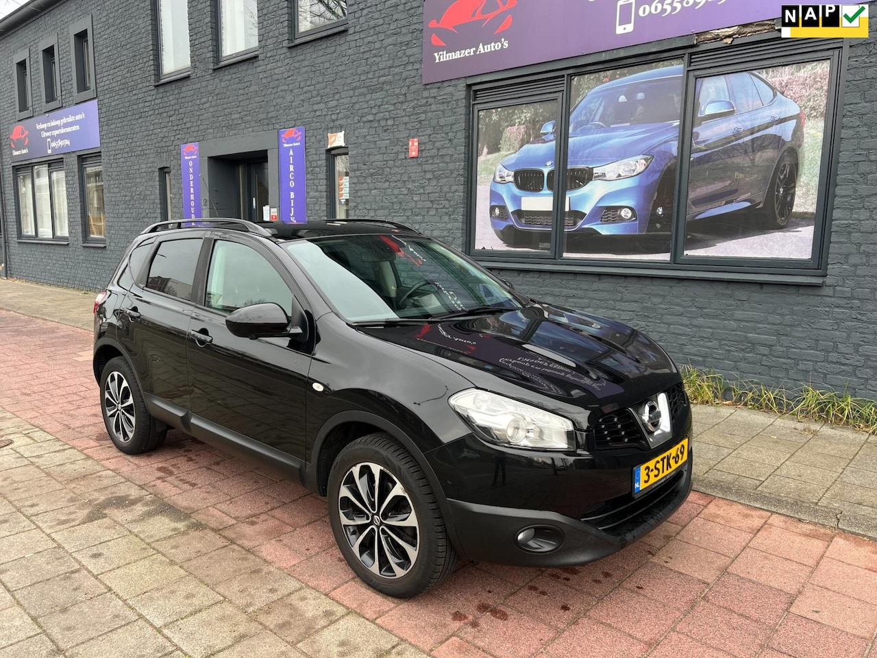 Nissan Qashqai - 1.6 360 panodak camera navi nap boekjes - AutoWereld.nl