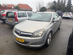 Opel Astra TwinTop - 1.6 Cosmo voor de hobbyist