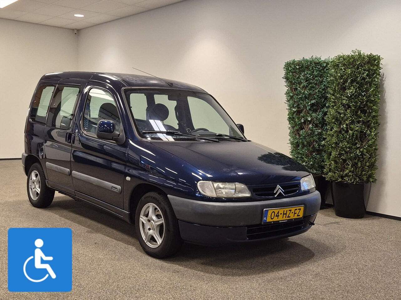 Citroën Berlingo - Rolstoelauto incl. lier - AutoWereld.nl