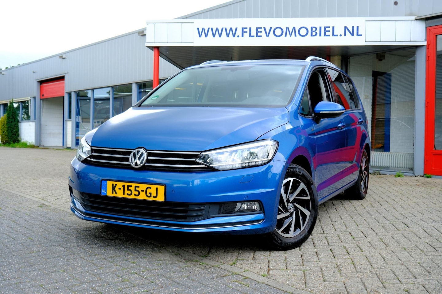 Volkswagen Touran - 1.6 TDI SCR Comfortline 7-pers. Navi|Cruise|Carplay|Clima - AutoWereld.nl