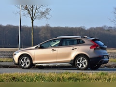 Volvo V40 Cross Country - 1.6 T4 Summum