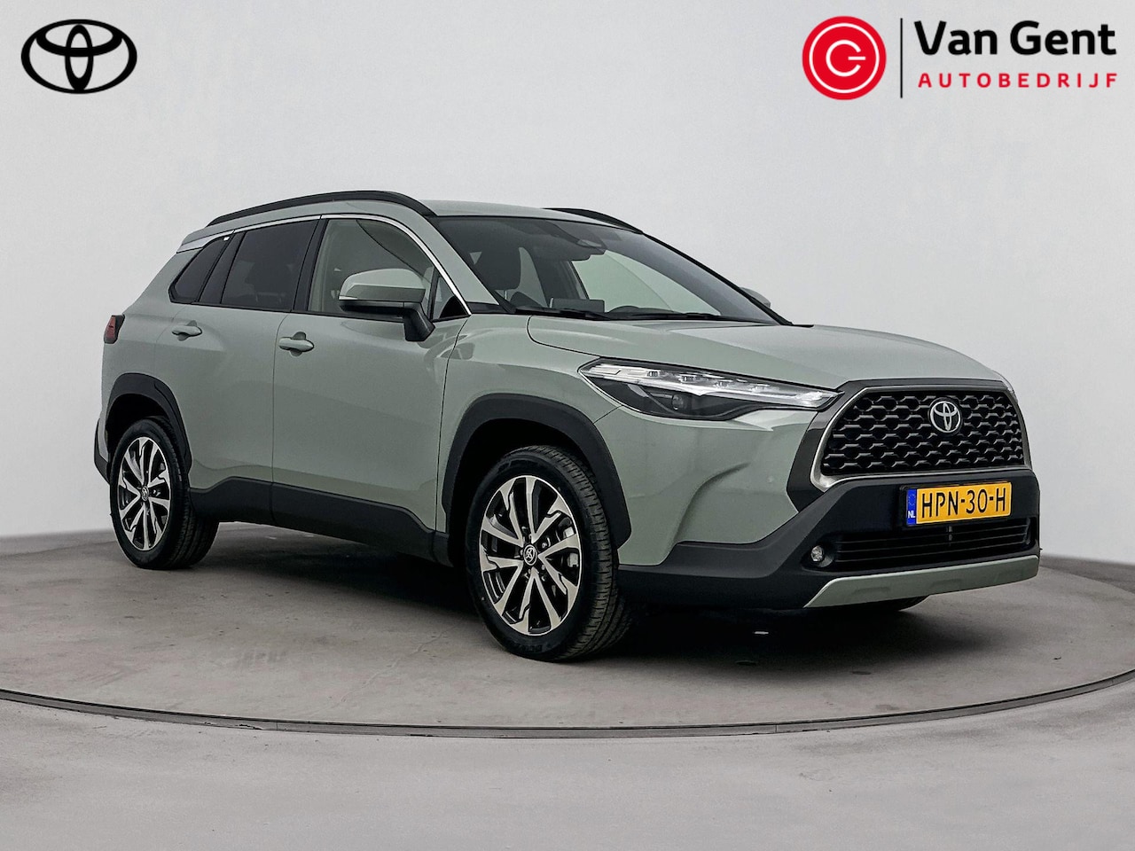 Toyota Corolla Cross - Hybrid 140 Style | Navigatie | Dodehoek detectie | Apple Carplay / Android Auto | Parkeers - AutoWereld.nl