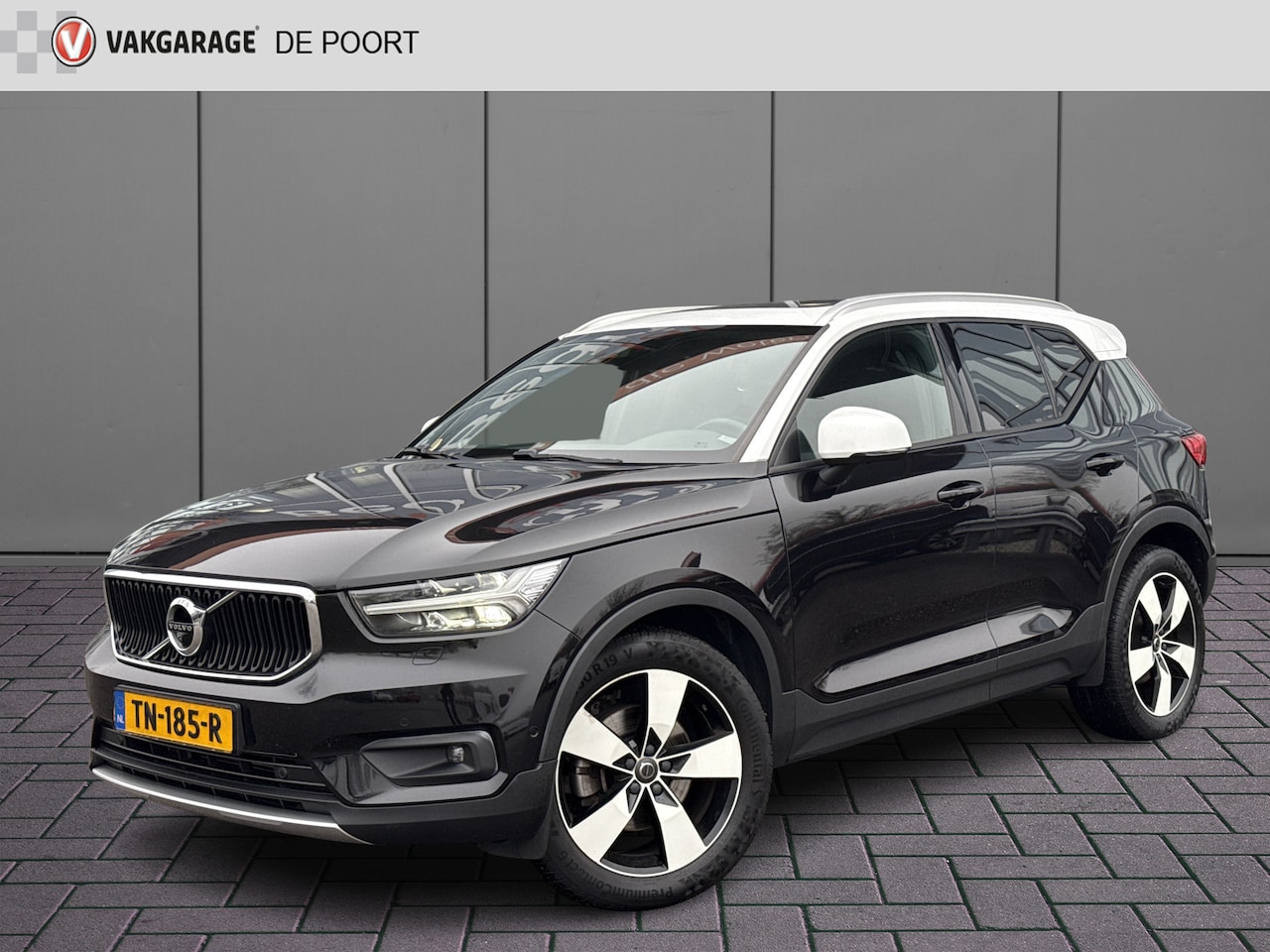 Volvo XC40 - 2.0 T5 AWD Intro Edition | NL-auto | Pano | Stoelverw. | ACC - AutoWereld.nl