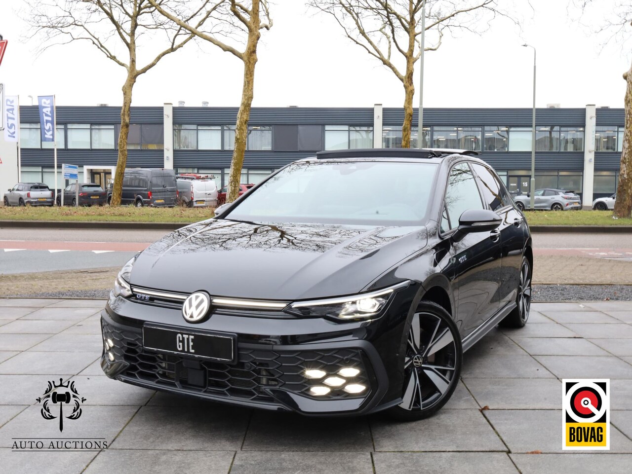 Volkswagen Golf - GTE 1.5 eHybrid 272PK | Panodak | Head-up | Keyless | Camera | IQ Light Matrix | Stoel&Stu - AutoWereld.nl