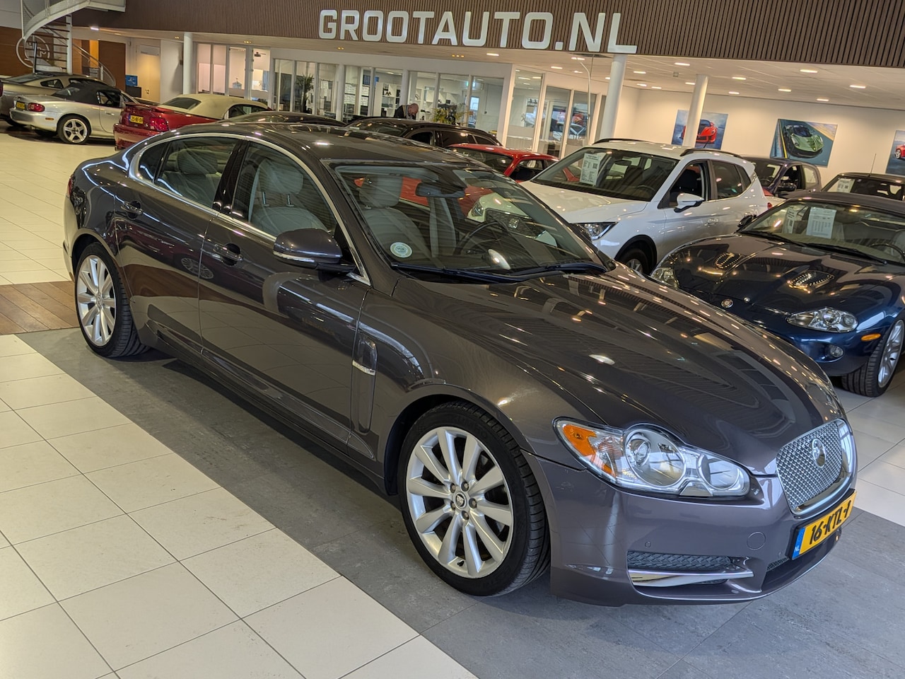 Jaguar XF Portfolio - 3.0 V6 Automaat Airco, Cruise Control, NAP, Stuurbekrachtiging - AutoWereld.nl