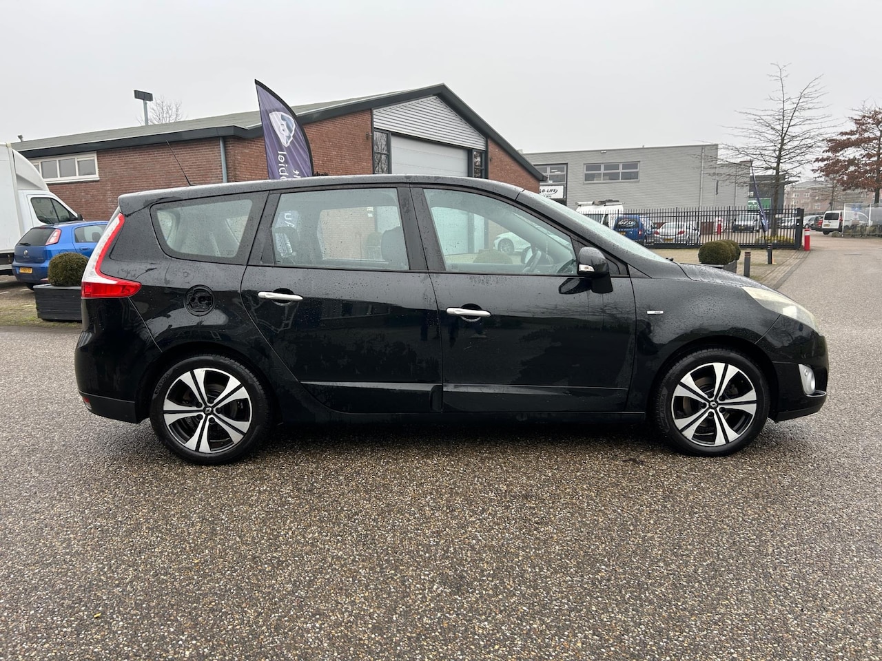 Renault Grand Scénic - 1.6 dCi Bose 7 Personen | Clima | Navi | Cruise - AutoWereld.nl