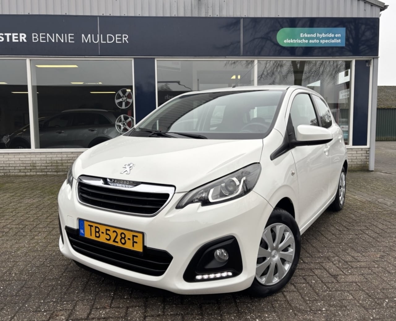 Peugeot 108 - 1.0 e-VTi Active 5-DEURS / AIRCO / TREKHAAK - AutoWereld.nl