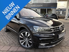 Volkswagen Tiguan - 2.0 TSI 4Motion Highline Business R Pano Trekhaak