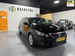 Peugeot 308 SW - 1.2 PureTech Blue Lease Executive Pano-dak Navi-Apple-Carplay NL Auto NAP