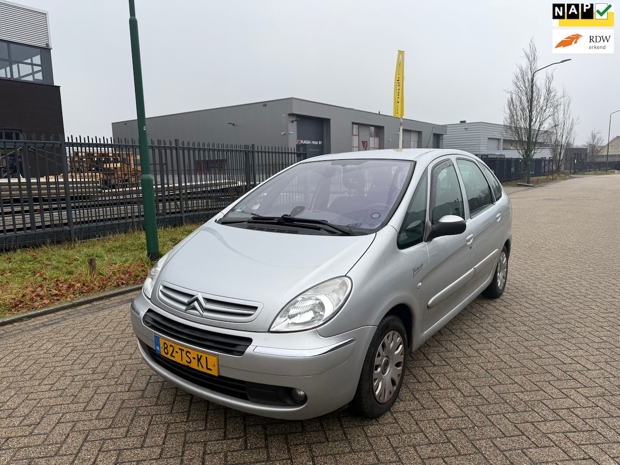 Citroën Xsara Picasso - 1.6i-16V Caractère TREKHAAK/CLIMA/CRUISE/PDC - AutoWereld.nl