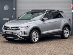 Volkswagen T-Roc - 1.5 TSI automaat Style - Panorama dak, afn trekhaak