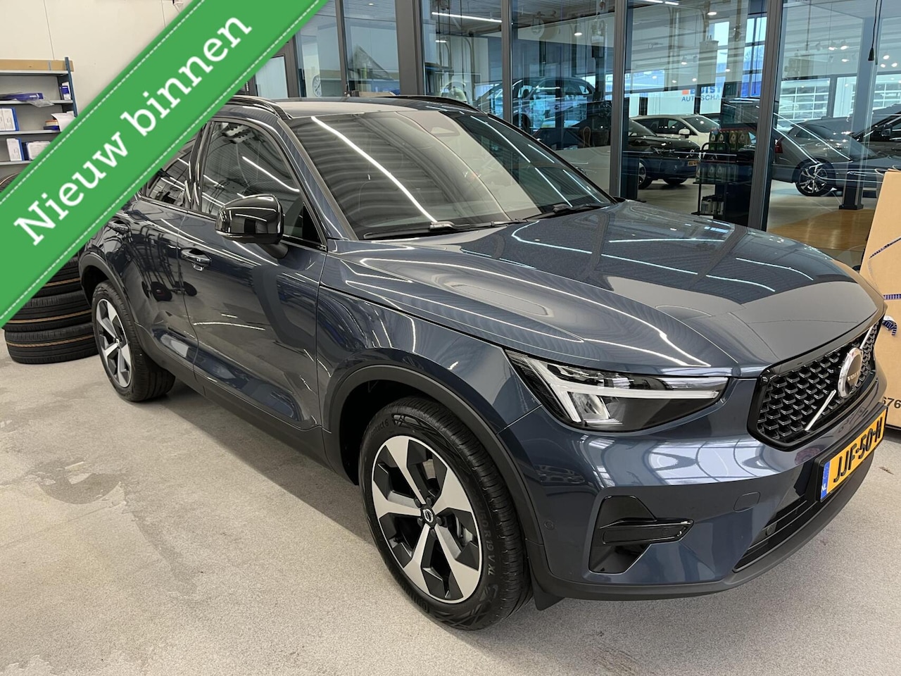 Volvo XC40 - 2.0 B4 Plus Dark|Mj 26|ACC|Blis|360*Cam|Trekh.|19"|el.bed.st|priv.glas| - AutoWereld.nl