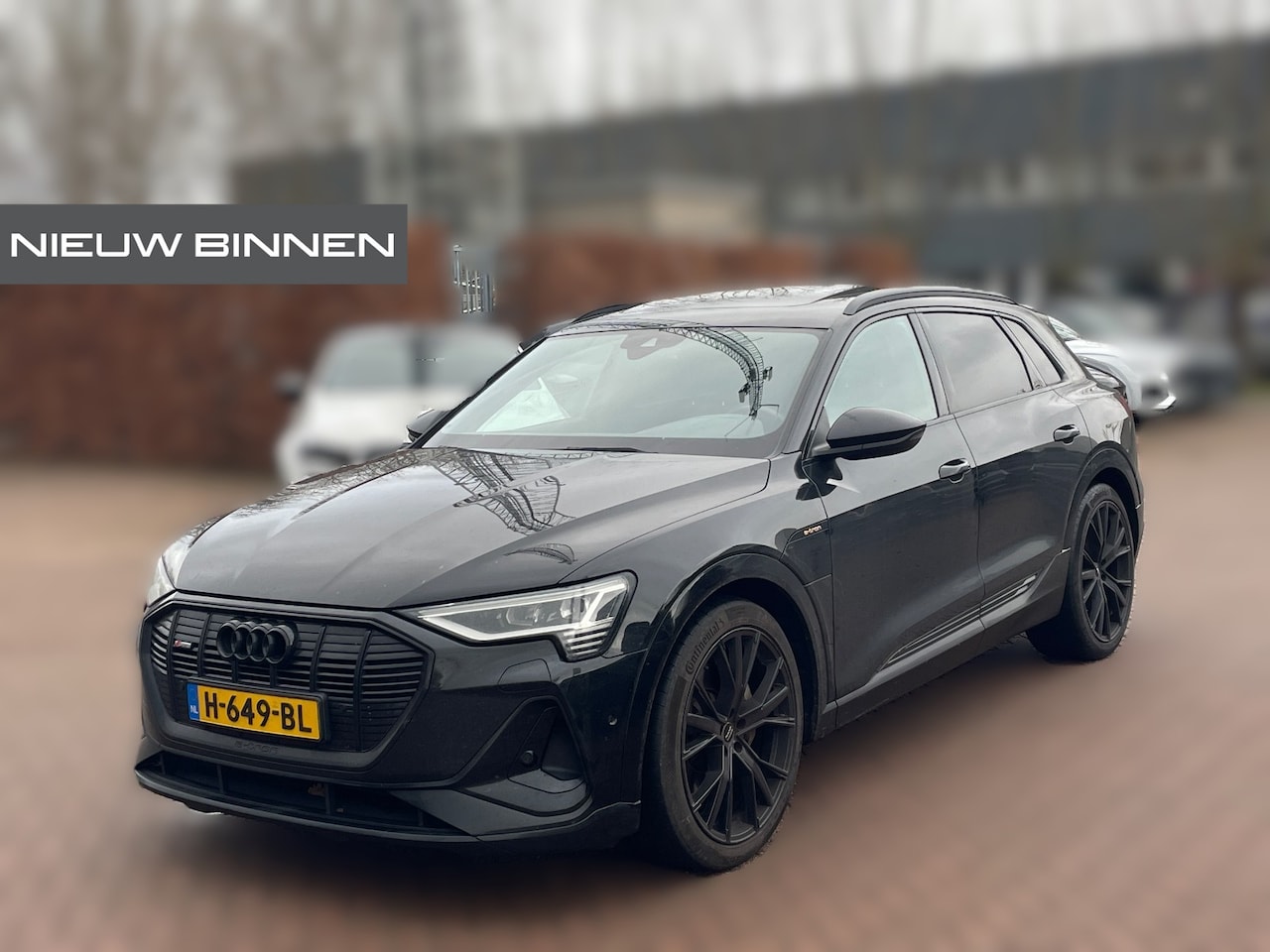 Audi e-tron - e-tron 50 quattro Launch edition Black 71 kWh | Panoramadak | Stoelverwarming | Adaptive C - AutoWereld.nl