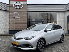 Toyota Auris Touring Sports - 1.8 HYBRID ASPIRATION NAVI STOELVERW AFN-TREKHAAK CAMERA ALL SEASON LM-VELGEN BLUETOOTH CR
