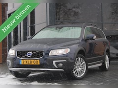 Volvo XC70 - 2.0 D4 Momentum Automaat | Pano | Trekhaak | NL Auto