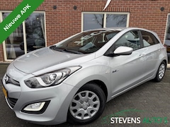 Hyundai i30 - 1.6 GDI i-Motion NIEUWE APK / PDC / CRUISE / LED / CLIMA / ISOFI