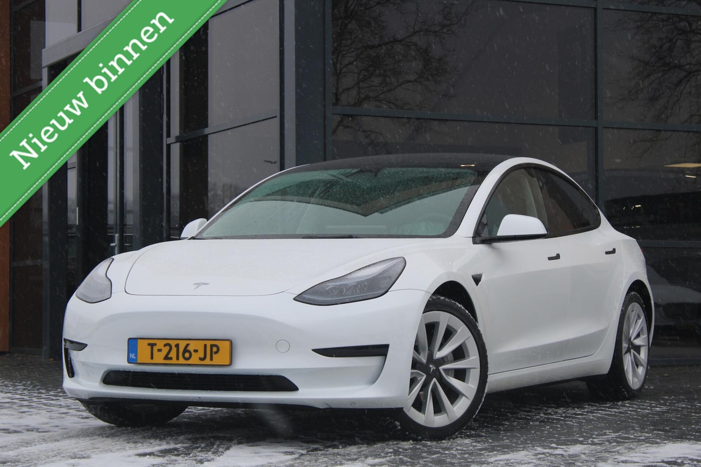 Tesla Model 3 - Standard RWD Plus 60 kWh | Origineel Nederlands - AutoWereld.nl