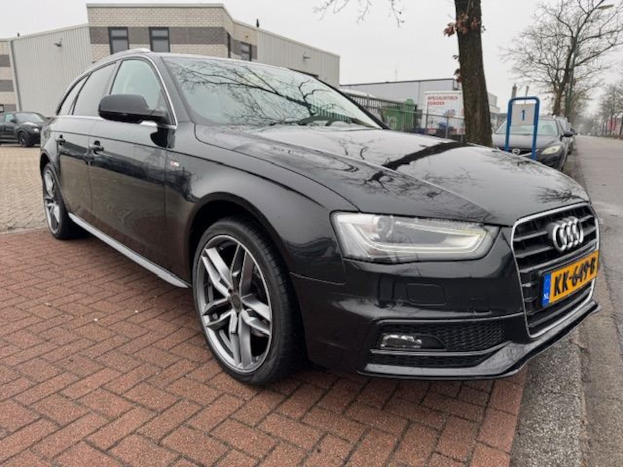 Audi A4 Avant - 3.0 TDI quattro Pro Line S Edition Automaat Airco/ECC,Navi,Leder Interieur,Panoramadak - AutoWereld.nl