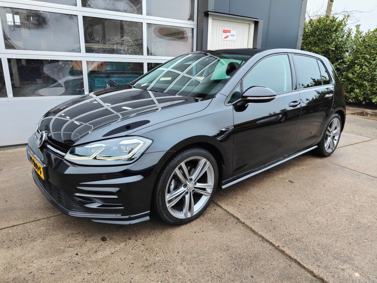 Volkswagen Golf - 2.0 TDI Highline R-Line Virtual Panorama Xenon Dsg - AutoWereld.nl