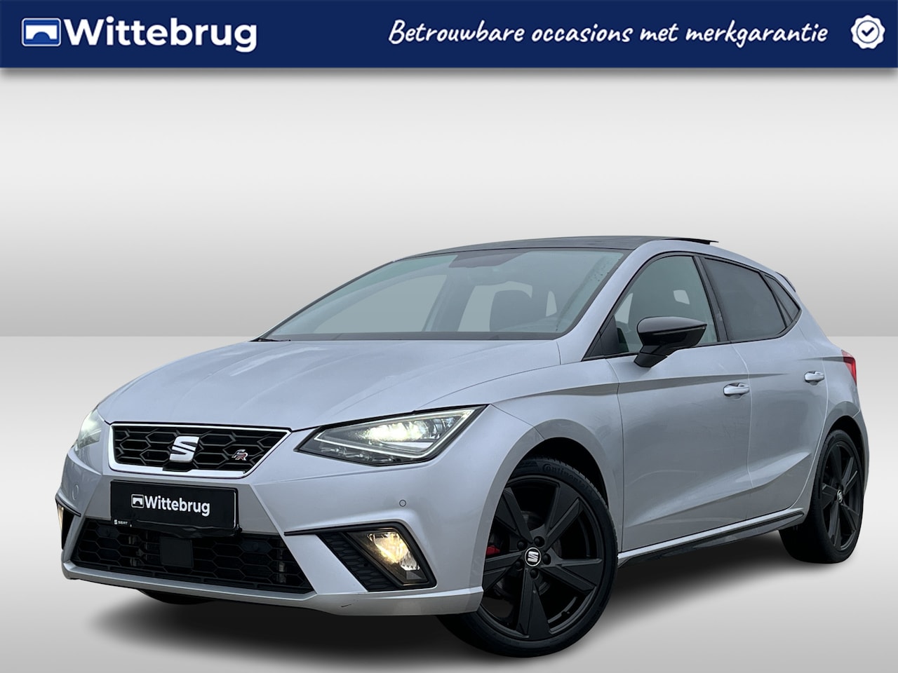 SEAT Ibiza - 1.0 TSI 110PK FR Black Edition / Panoramadak / ACC / Keyless / Full Led /  Achteruitrijcam - AutoWereld.nl