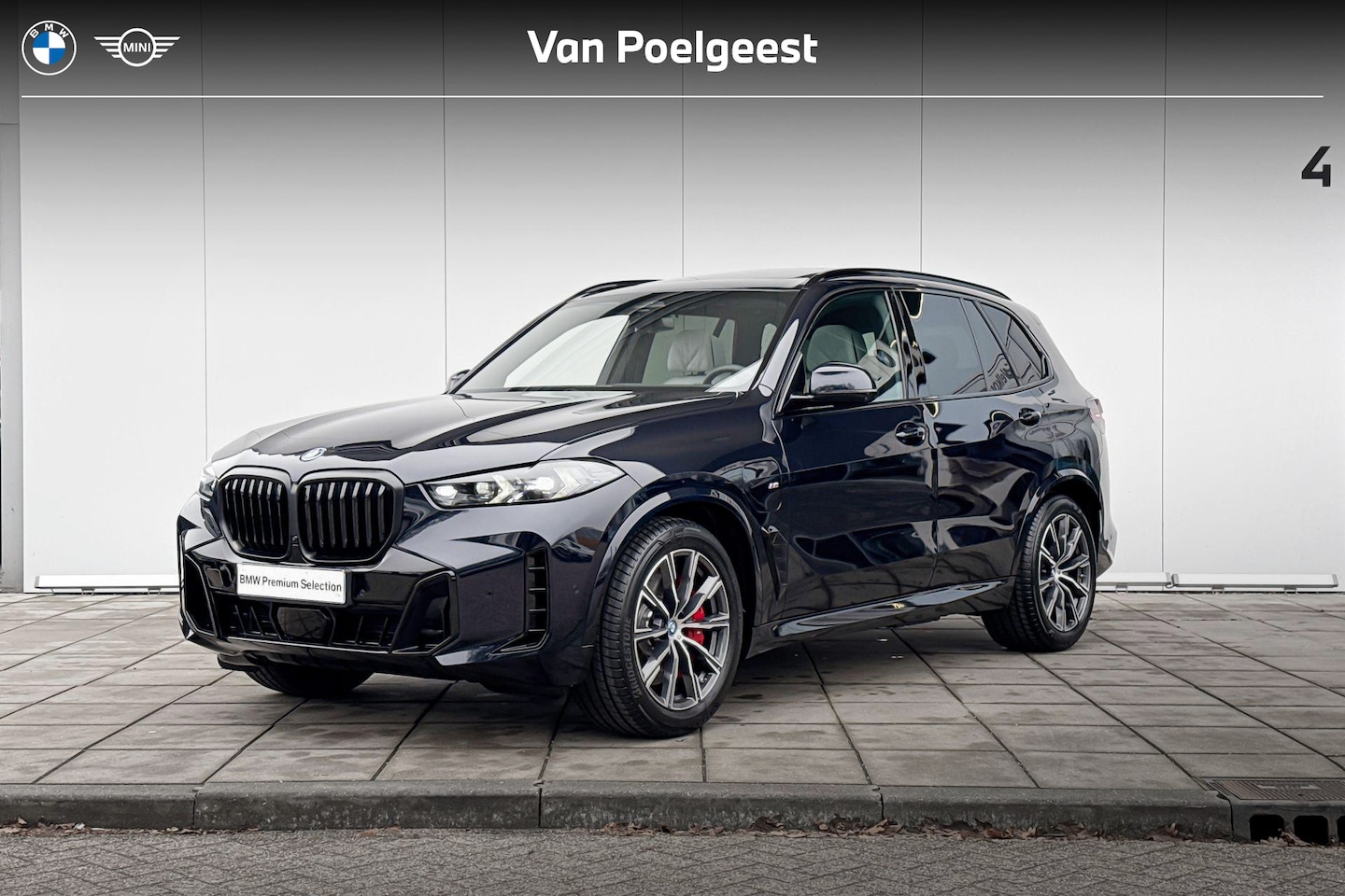 BMW X5 - xDrive50e M-Sport /  20 inch / Soft-Close Portieren / Glazen Schuifdak / Driving Assistant - AutoWereld.nl