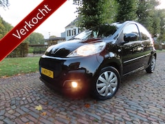 Peugeot 107 - 1.0 Access Airco 5 Drs*Apk t/m 10-11-2026*Dealer Onderhouden