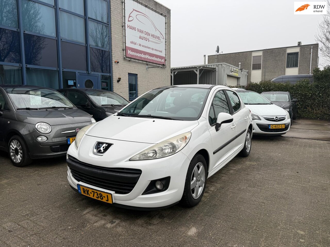 Peugeot 207 - 1.4 VTi Millesim 200 1.4 VTi Millesim 200 5-drs, APK 01/27, Trekhaak, Panorama Dak - AutoWereld.nl