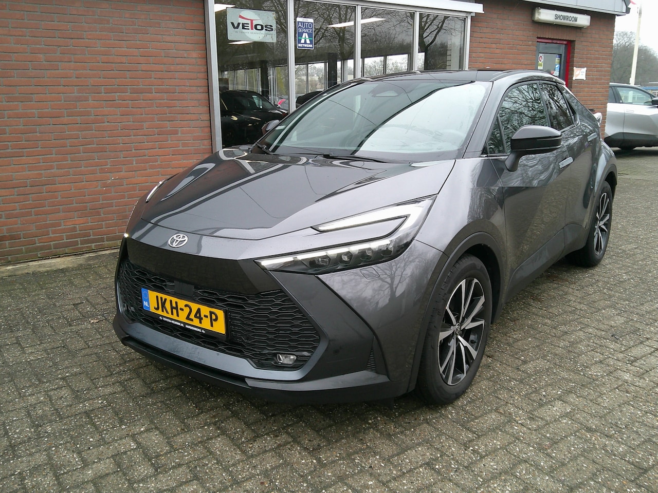 Toyota C-HR - 1.8 Hybrid 140 Bitone Dynamic - AutoWereld.nl
