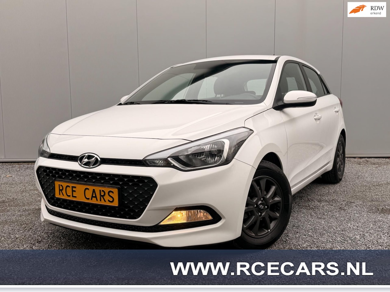 Hyundai i20 - 1.2 HP i-Motion Stoel-Stuurverw Blueth - AutoWereld.nl