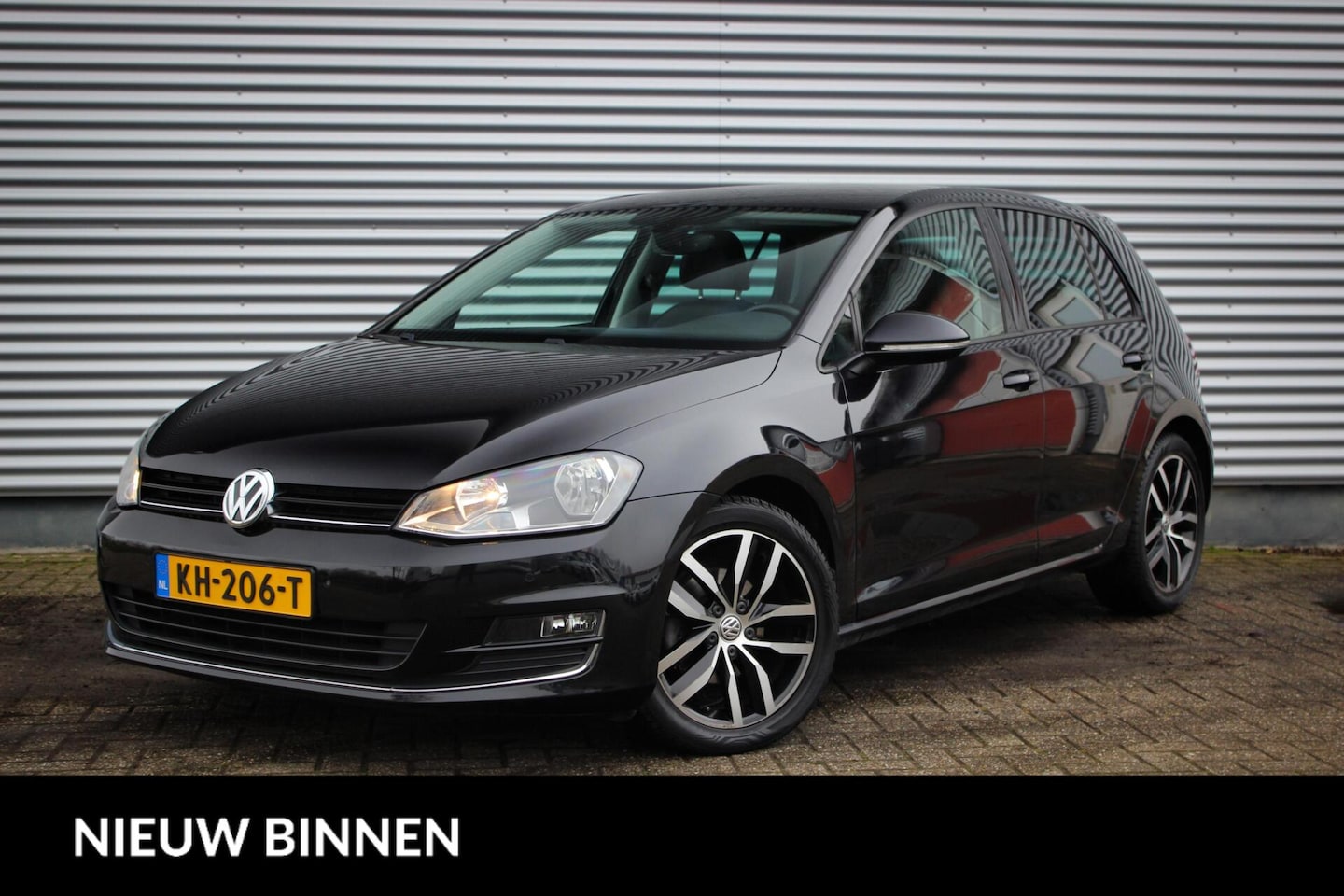 Volkswagen Golf - 1.2 TSI Highline // CarPlay & Android Auto | Camera | Massage | NL auto met NAP | Cruise c - AutoWereld.nl