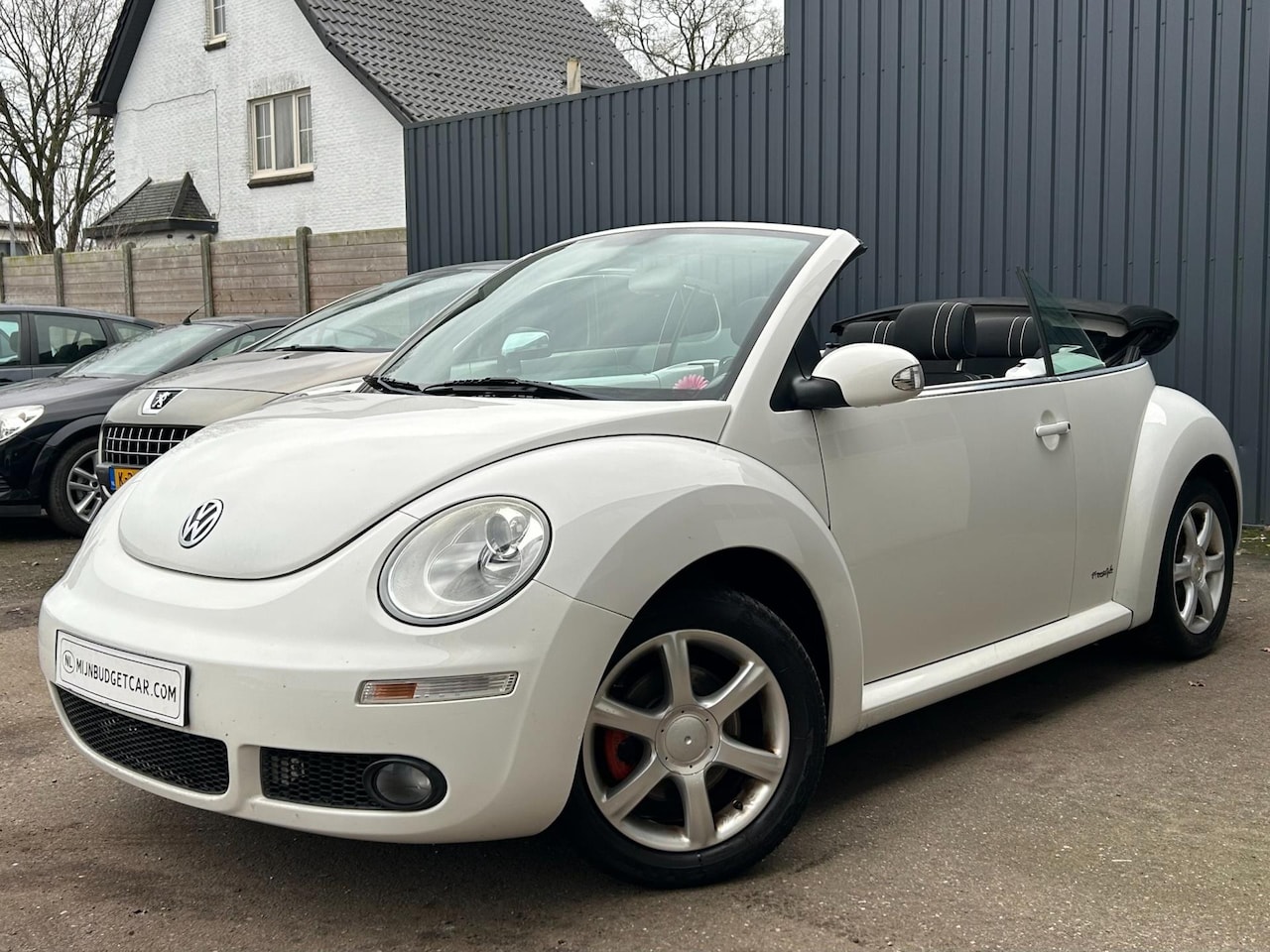 Volkswagen New Beetle Cabriolet - 1.6 Trendline 1.6 Trendline - AutoWereld.nl