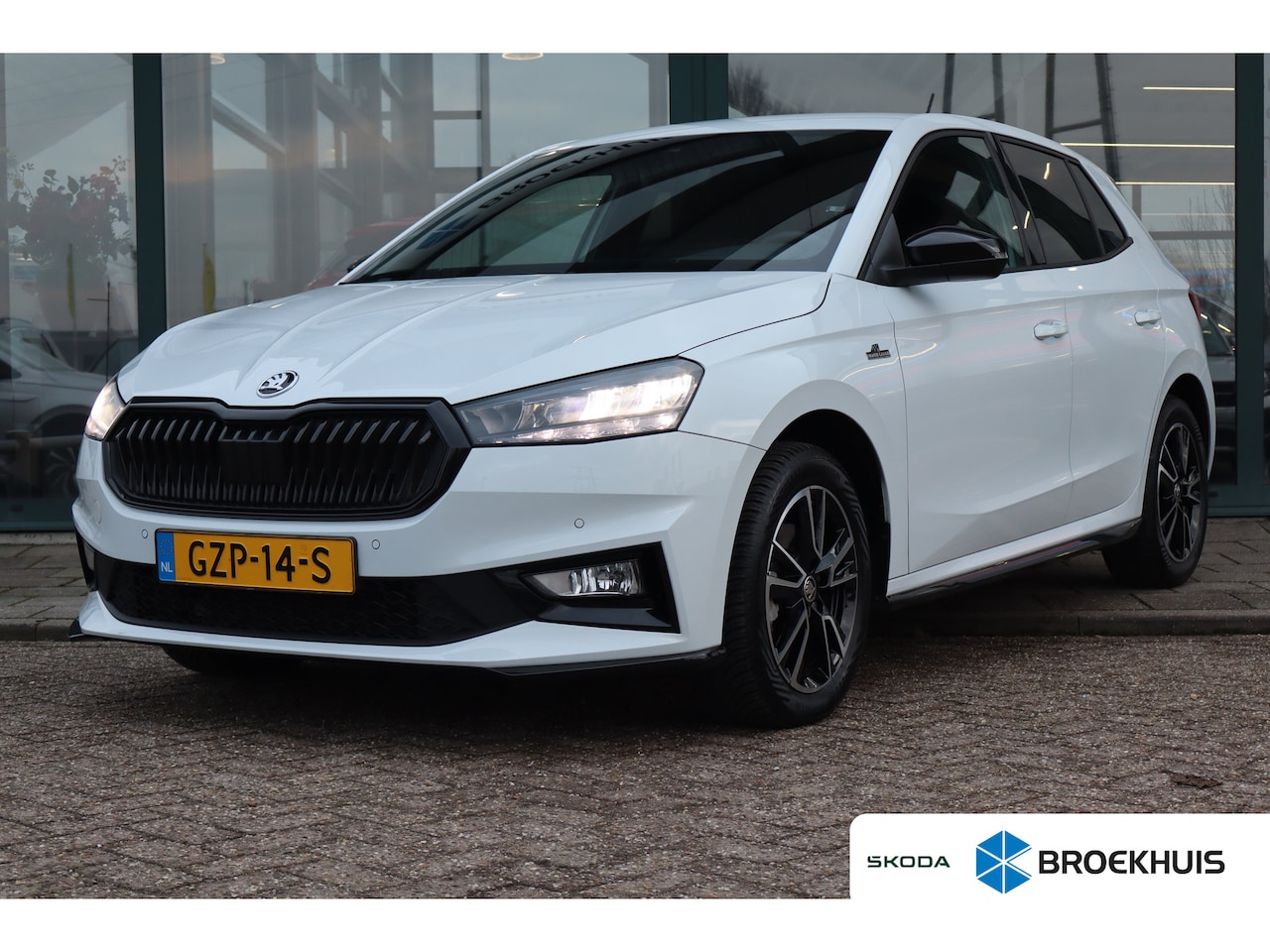 Skoda Fabia - 1.0 TSI Monte Carlo 115PK | Achteruitrijcamera | Cruise control | Keyless entry - AutoWereld.nl