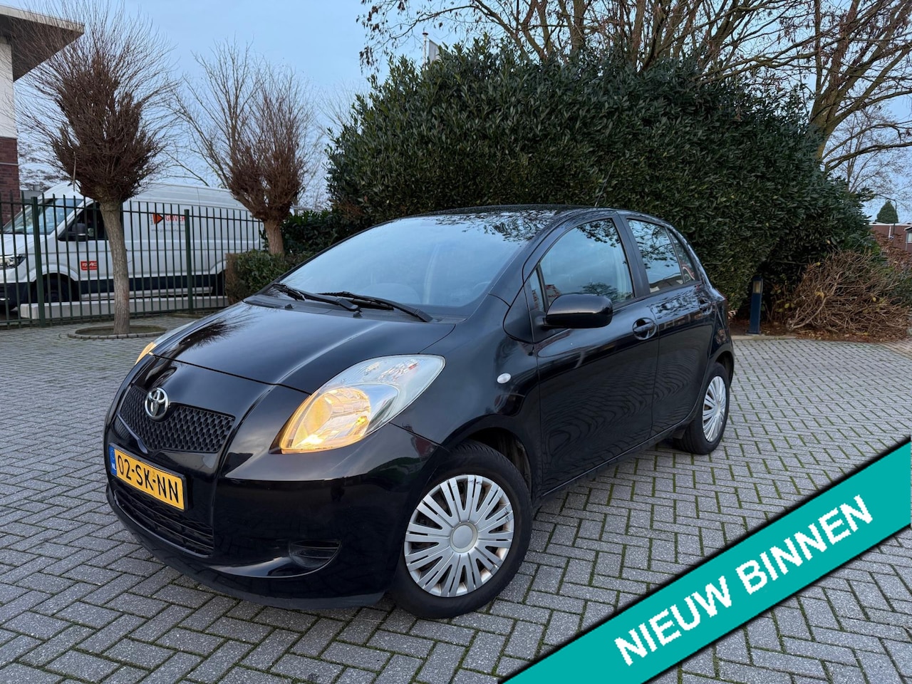 Toyota Yaris - 1.3 VVT-i Sol 1.3 VVTi Sol, 5-deurs, AIRCO, APK tot 9 feb.2027 - AutoWereld.nl