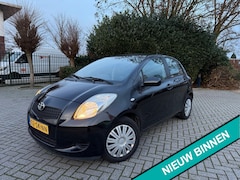 Toyota Yaris - 1.3 VVTi Sol, 5-deurs, AIRCO, APK tot 9 feb.2027