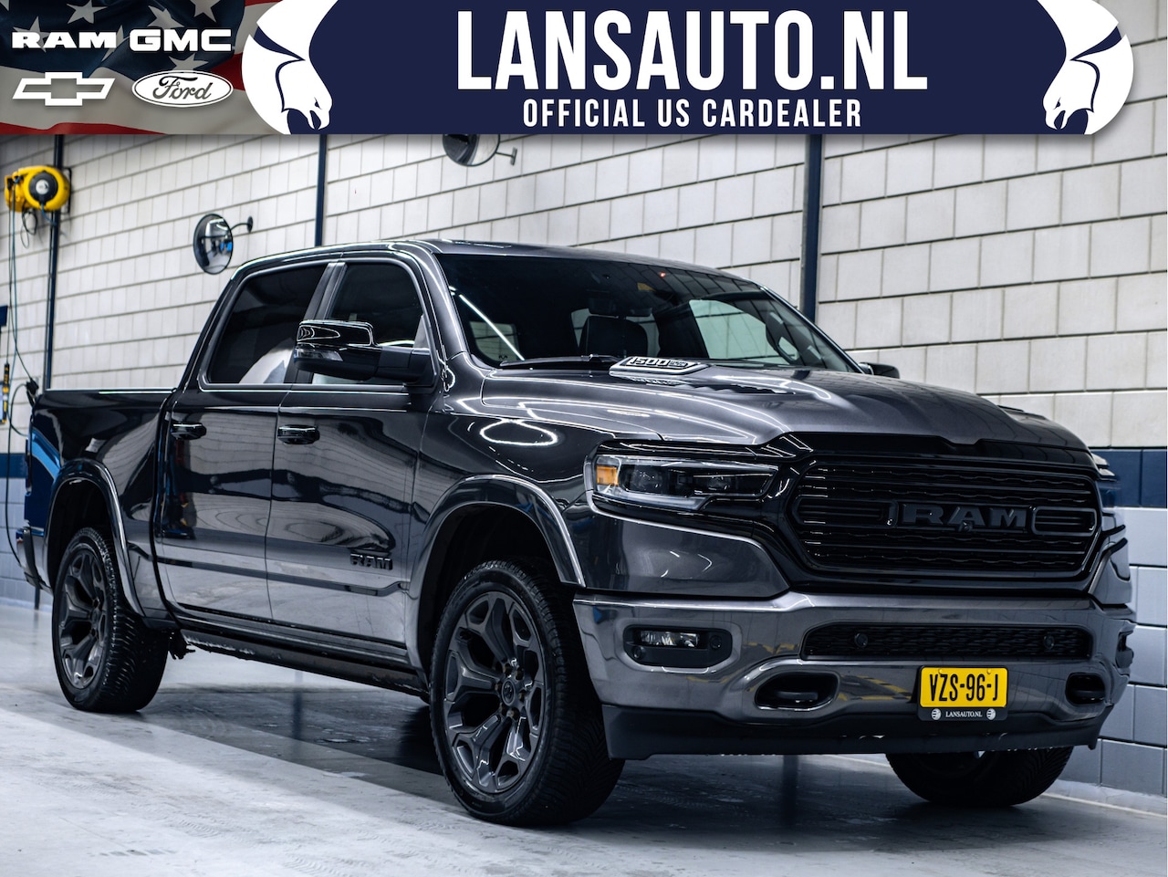 Dodge Ram 1500 - Limited Night | 5.7L Hemi V8 - AutoWereld.nl