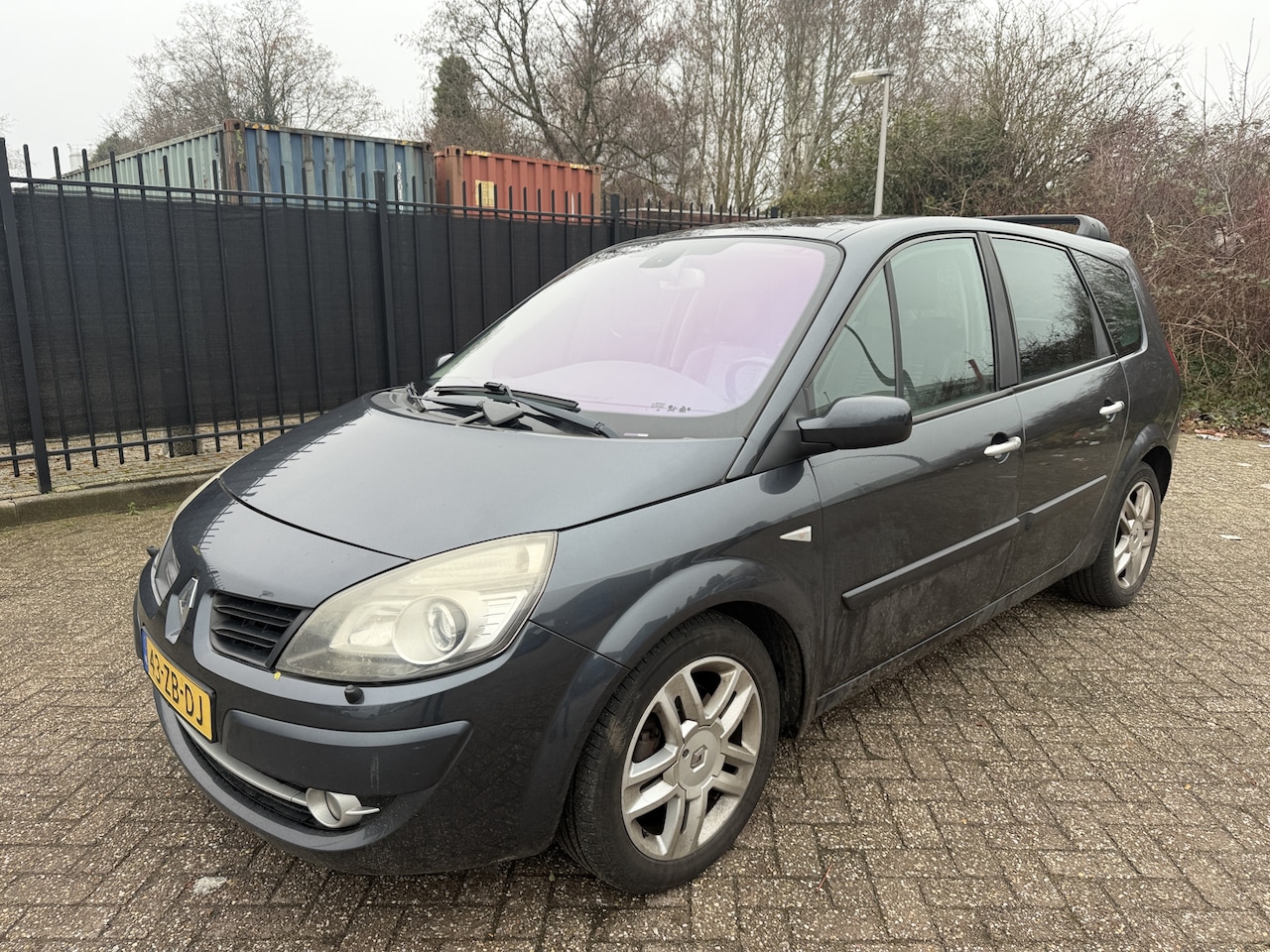 Renault Grand Scénic - 2.0-16V Autom/Tiptr Tech Line Pano/Clima/Cruise/LMV - AutoWereld.nl