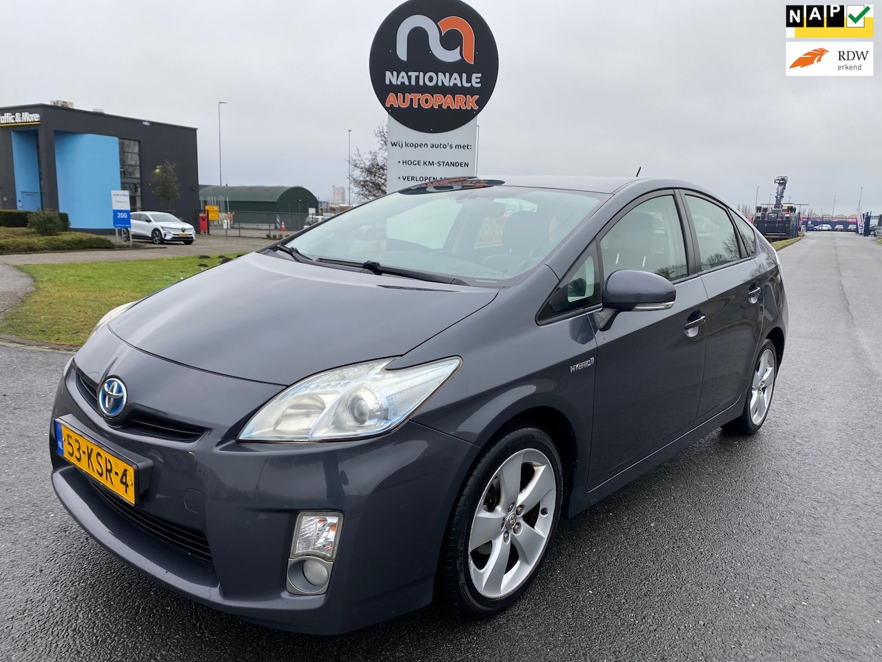 Toyota Prius - 2010 * 1.8 Aspiration *APK* *AUTOMAAT* * FULL OPTIONS !! - AutoWereld.nl