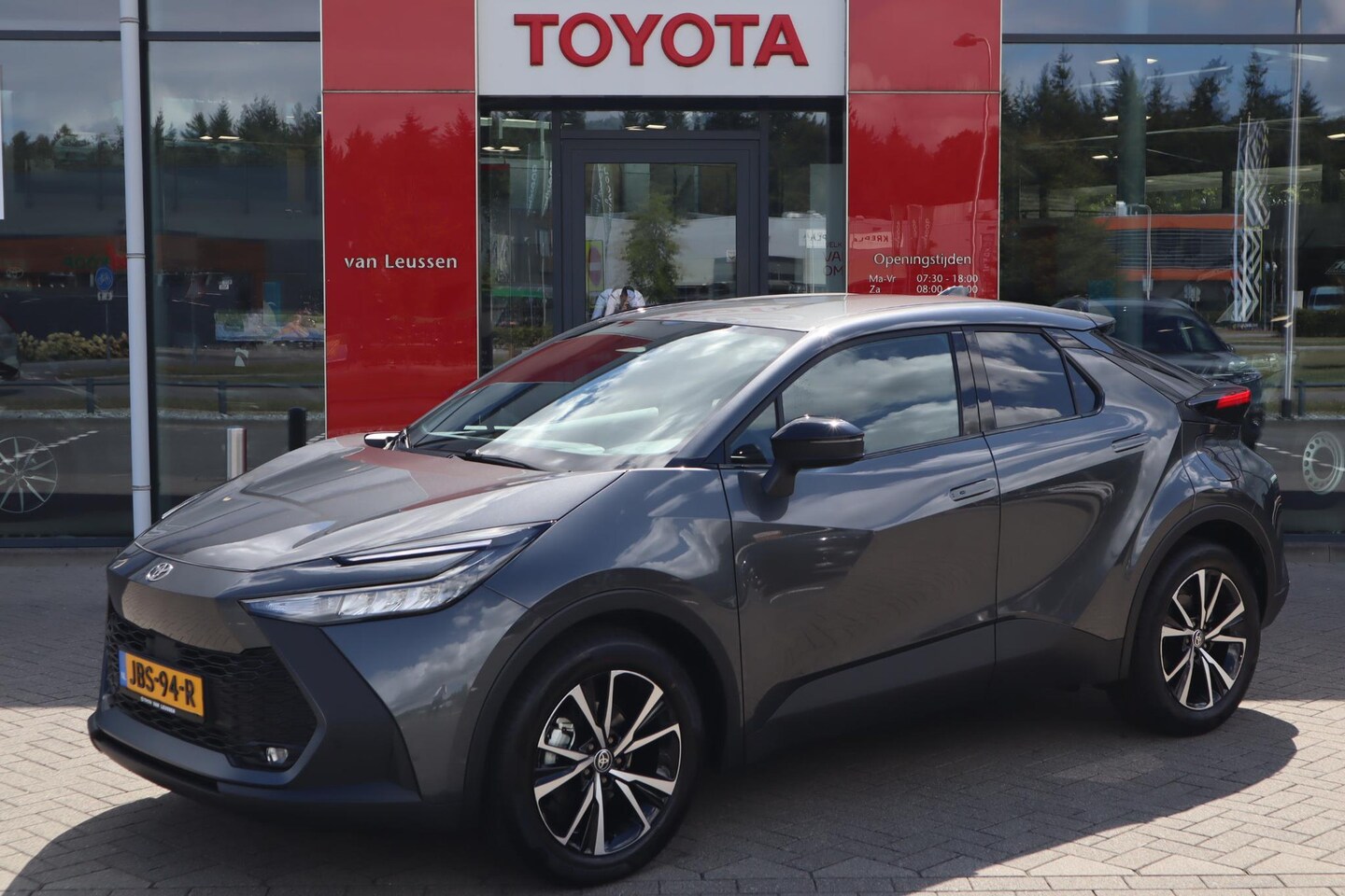 Toyota C-HR - HYBRID 140 DYNAMIC NIEUW&DIRECT LEVERBAAR! ANDROID/APPLE AD-CRUISE PRIVACY-GLASS PARK-SENS - AutoWereld.nl