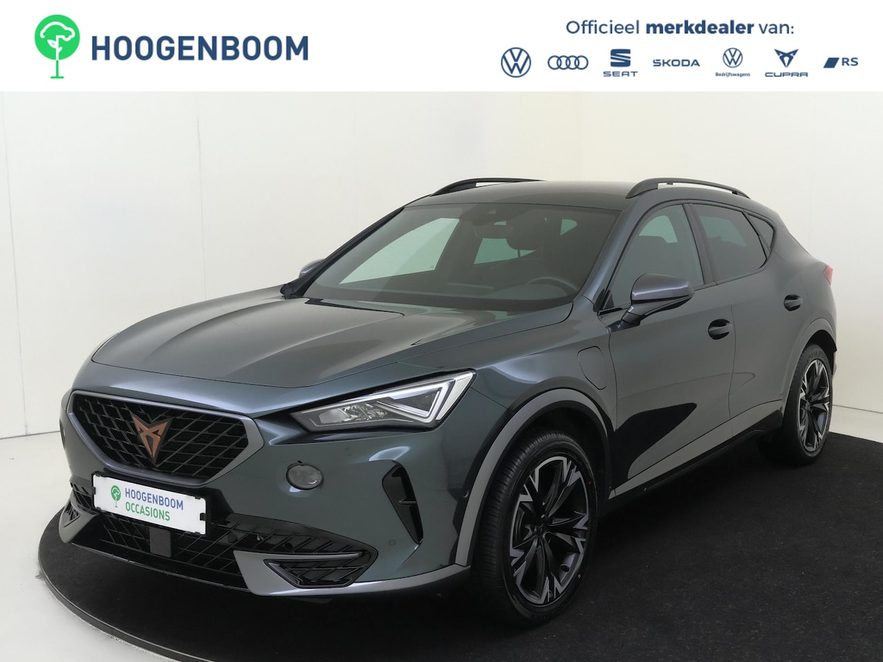 CUPRA Formentor - 1.4 e-Hybrid Business | Achteruitrijcamera | 3-zone airco | Dodehoek detectie | Keyless | - AutoWereld.nl