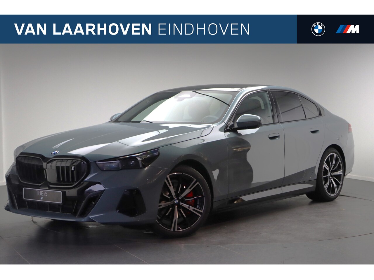 BMW i5 - eDrive40 M Sport / Panoramadak / Achteruitrijcamera / Stoelventilatie / Bowers & Wilkins / - AutoWereld.nl