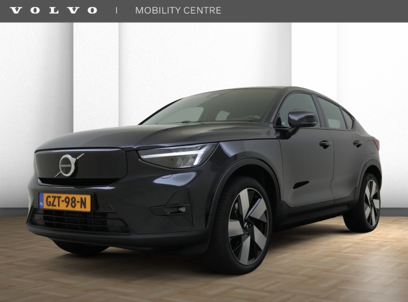 Volvo C40 - Extended Ultimate Dark 82 kWh | Stoelverwarming | - AutoWereld.nl
