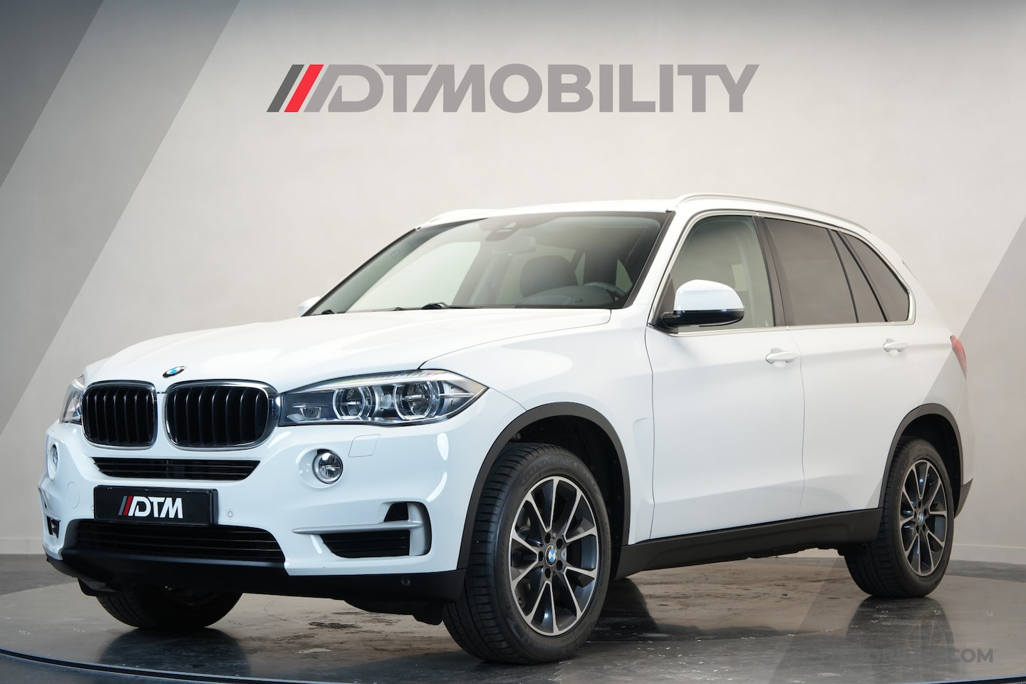 BMW X5 - xDrive30d High Executive | Dealer Onderhouden | Trekhaak | - AutoWereld.nl