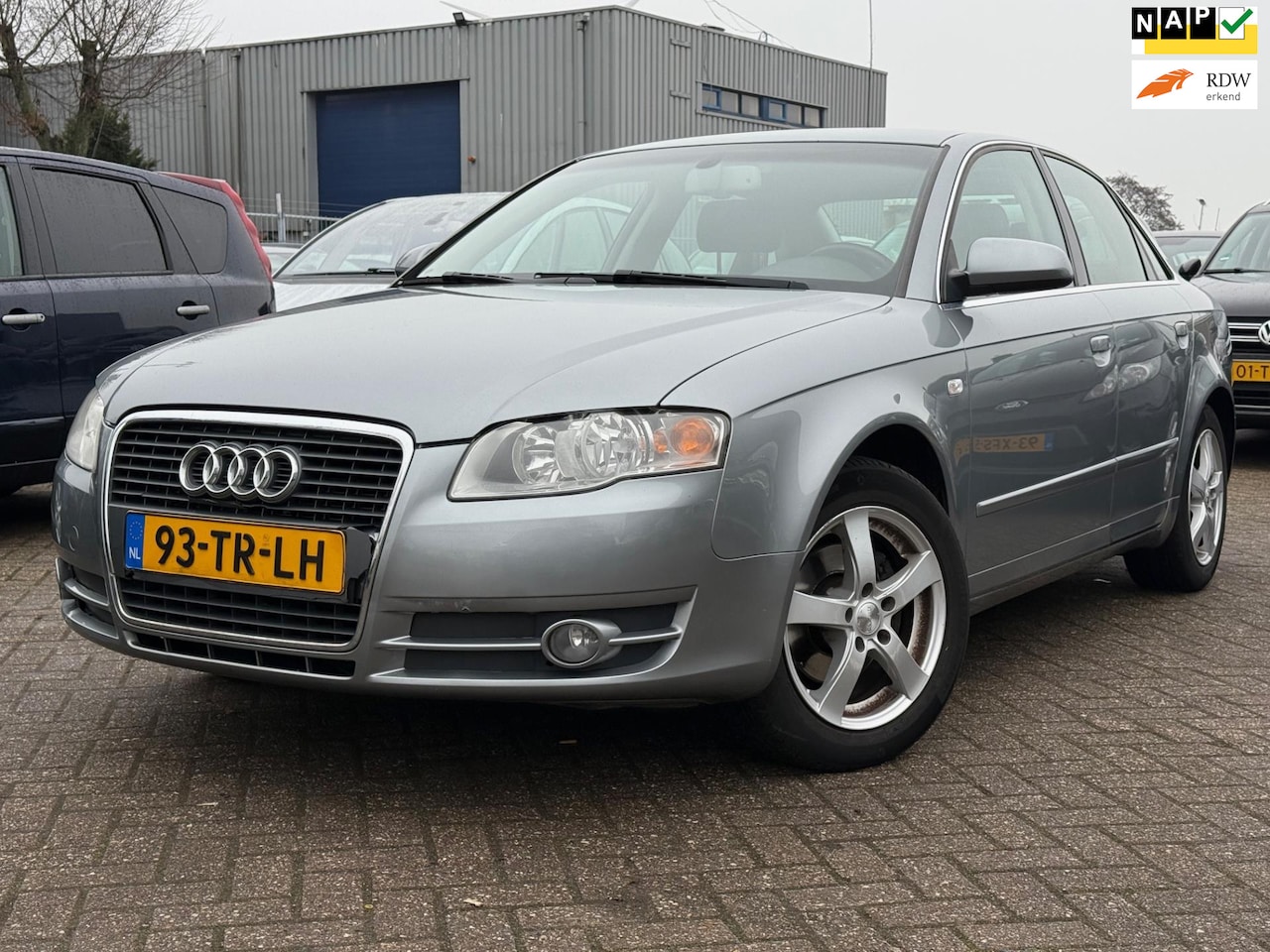 Audi A4 Limousine - 2.0 Pro Line | Nieuwe Distr. - AutoWereld.nl