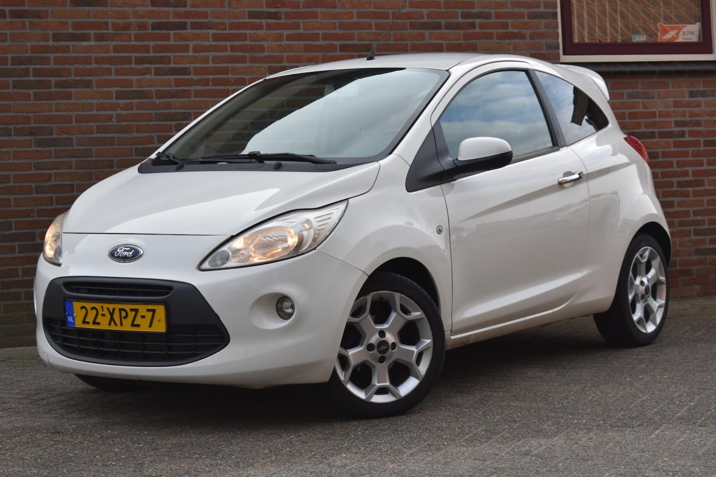 Ford Ka - 1.2 Titanium X start/stop '12 Airco NL NAP Inruil mogelijk - AutoWereld.nl