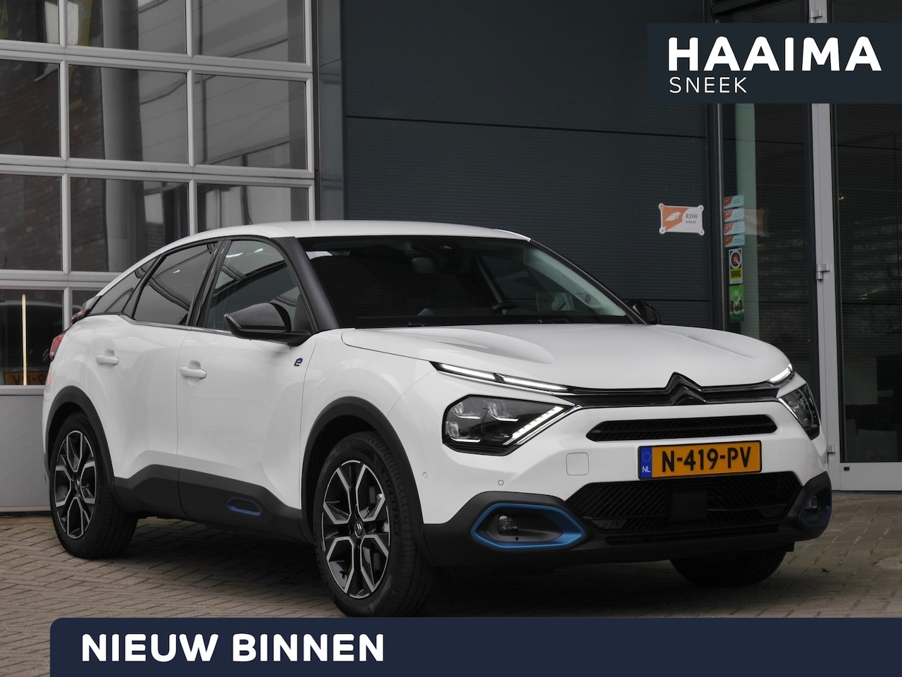 Citroën Ë-C4 - Shine 50 kWh | Keyless entry en start | 18 inch lichtmetalen velgen | Achteruitrijcamera | - AutoWereld.nl