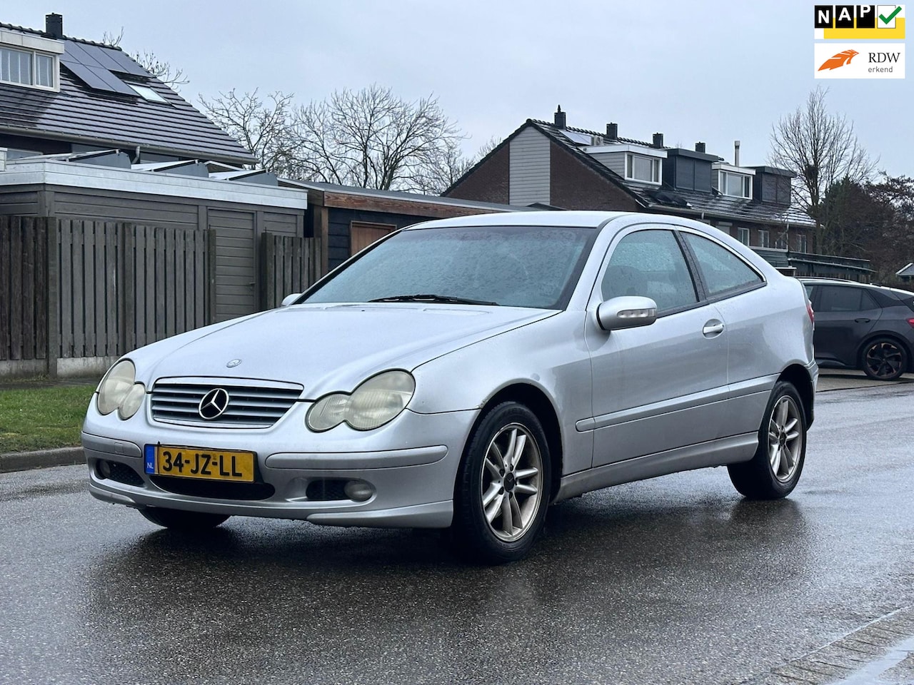 Mercedes-Benz C-klasse Sportcoupé - 180 K. Class Cruise*Airco*Trekhaak*09-06-2026 APK* - AutoWereld.nl